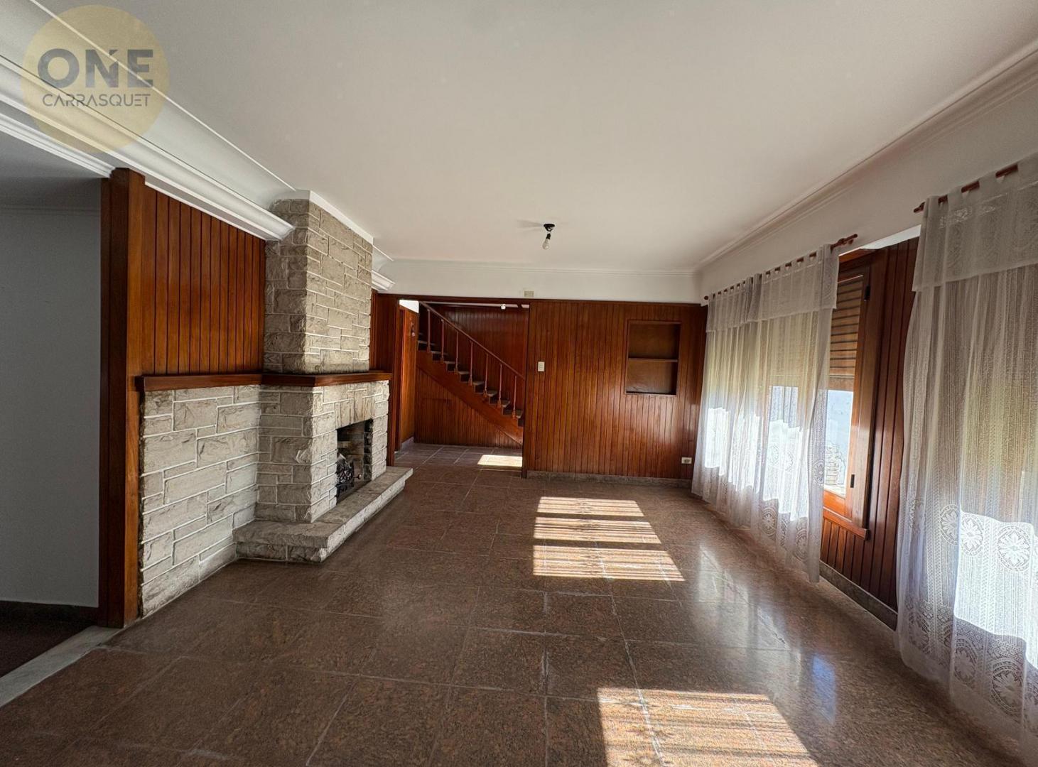 Foto de Casa en venta - Camino Centenario e/ 462 y 464, imagen 1