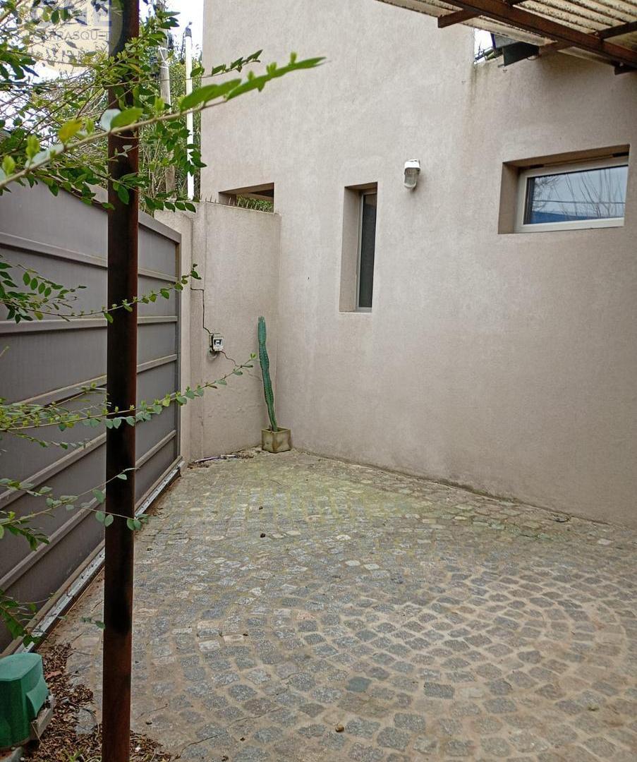 Foto de Casa en Echeverry 3 dormitorios, parrilla y piscina., imagen 4