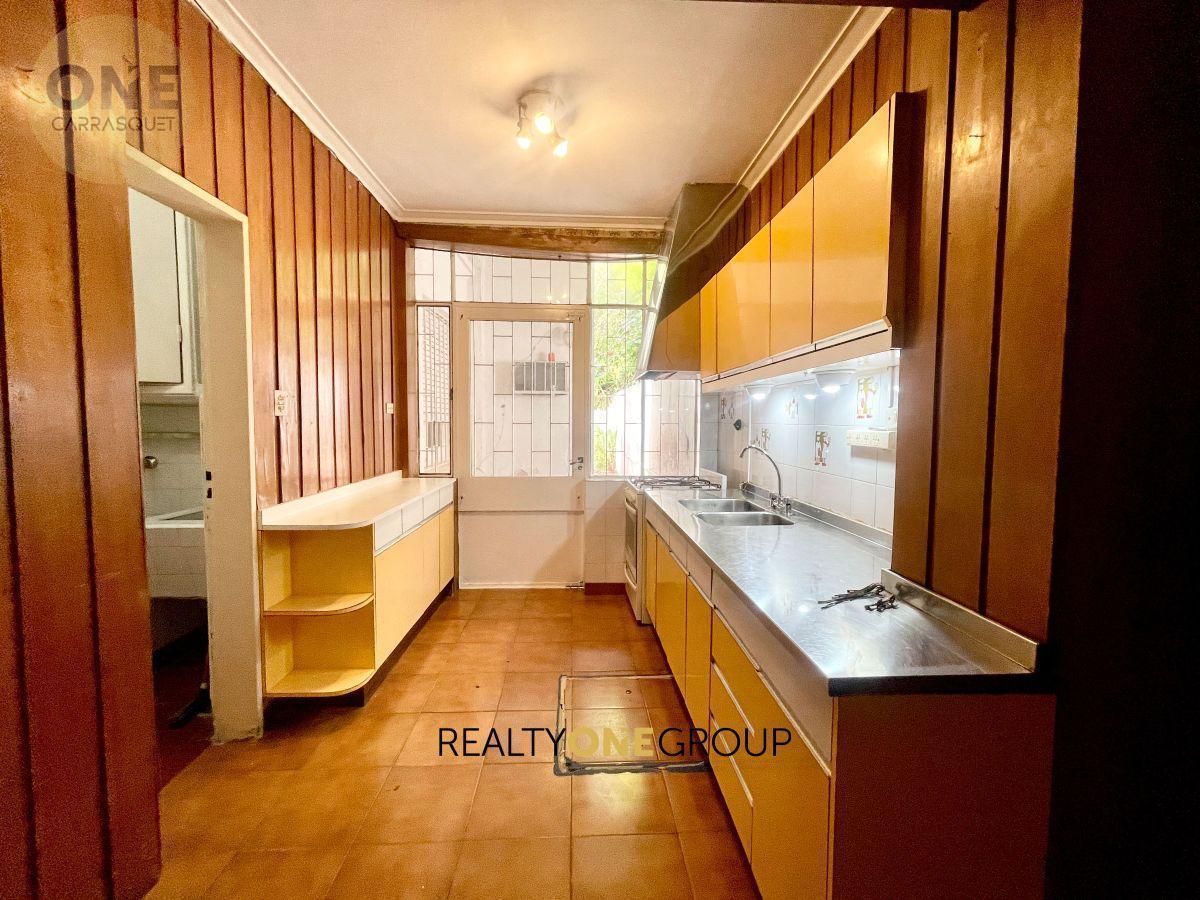 Foto de Casa clasica amplia de 3 dormitorios con jardin y garage, imagen 4