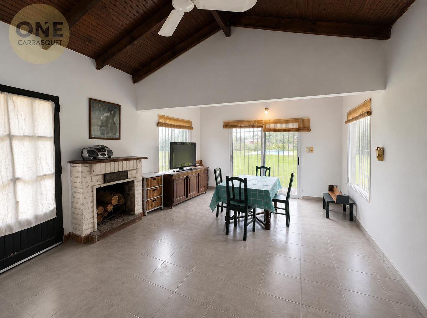 Foto de Casa en venta - Calle 30 entre 705 y 706, imagen 2