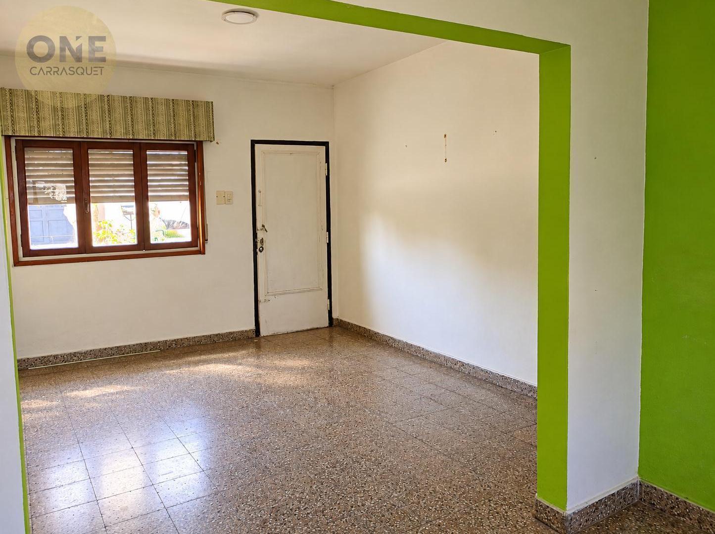 Foto de Casa en venta - Berisso, Calle 165 esq. 20, imagen 1