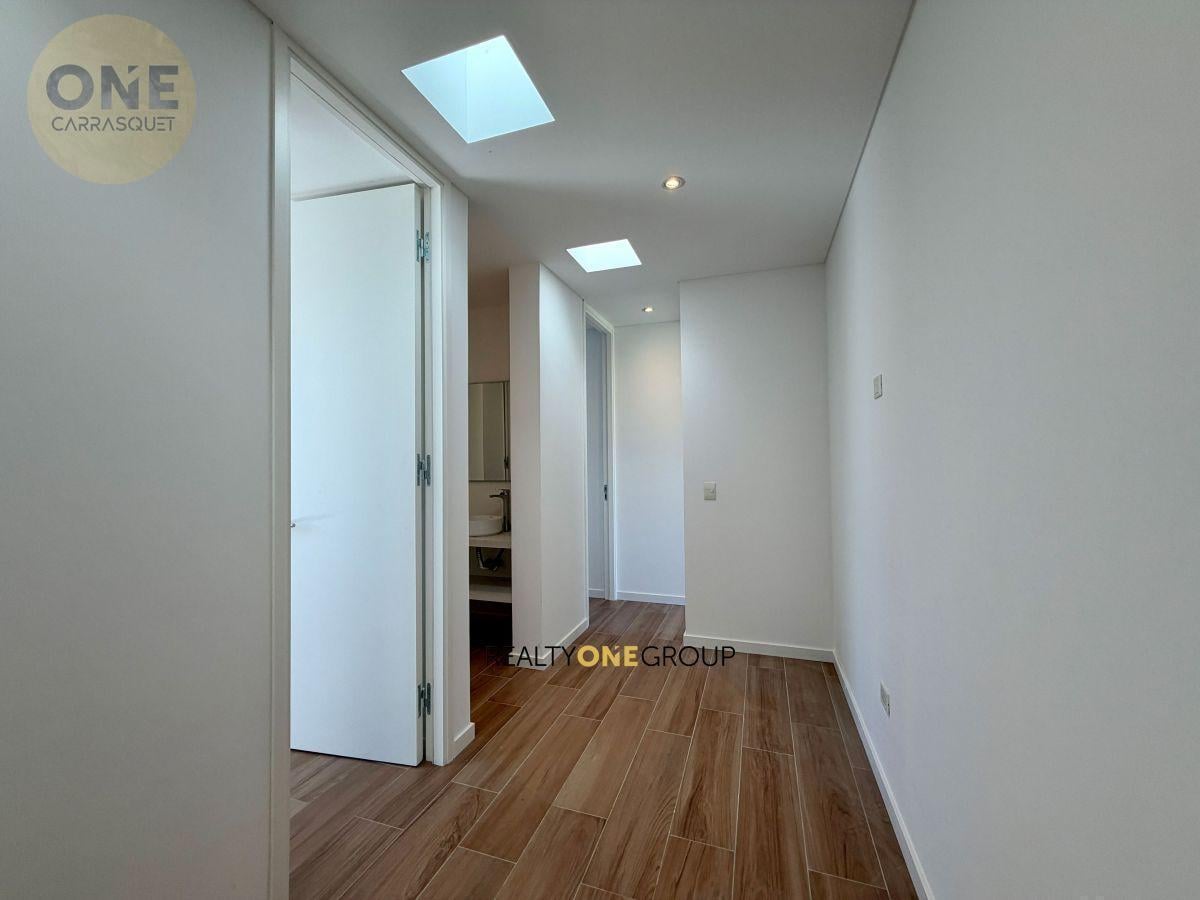 Foto de Casa a estrenar en Gonnet calle cortada galeria piscina, imagen 5