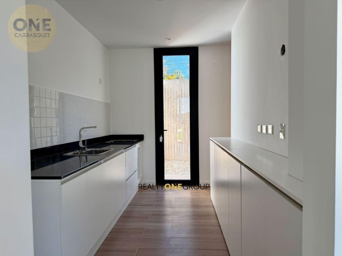 Foto de Casa a estrenar en Gonnet calle cortada galeria piscina, imagen 3