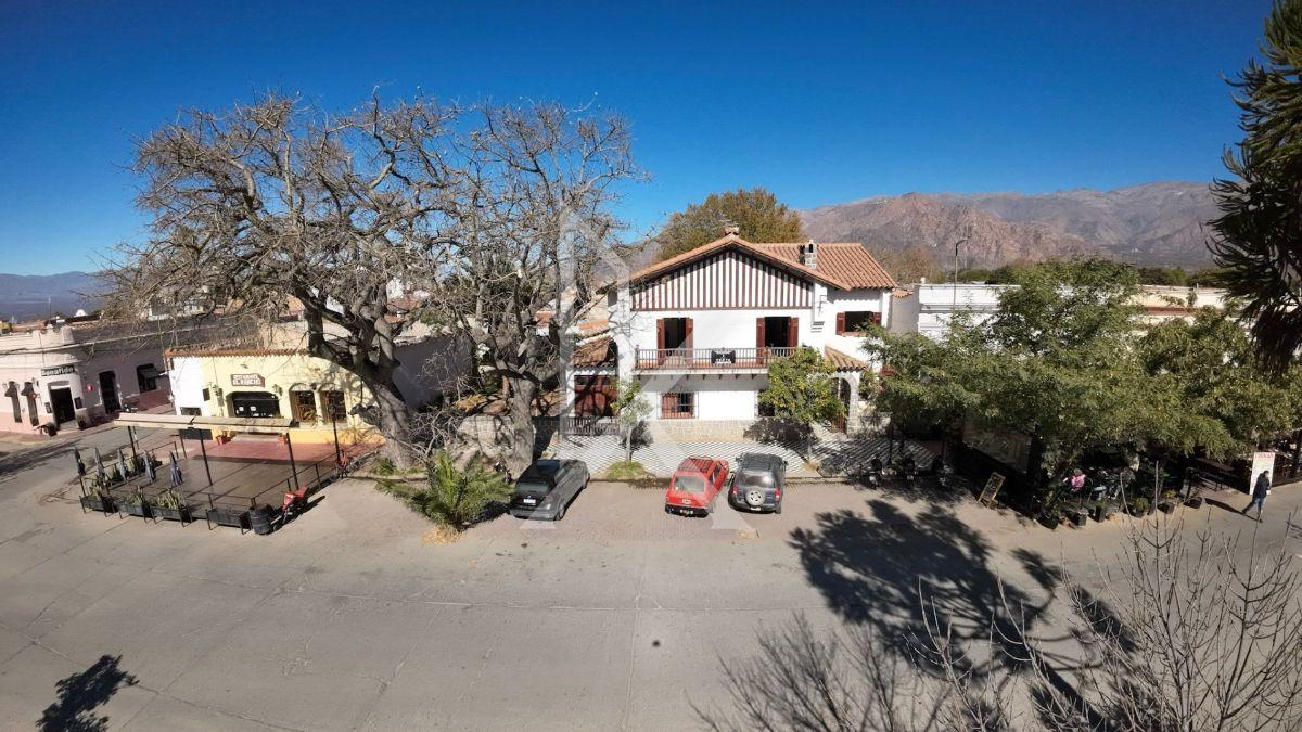 Foto de Casona histórica frente a la plaza principal de Cafayate, con ubicación, imagen 1