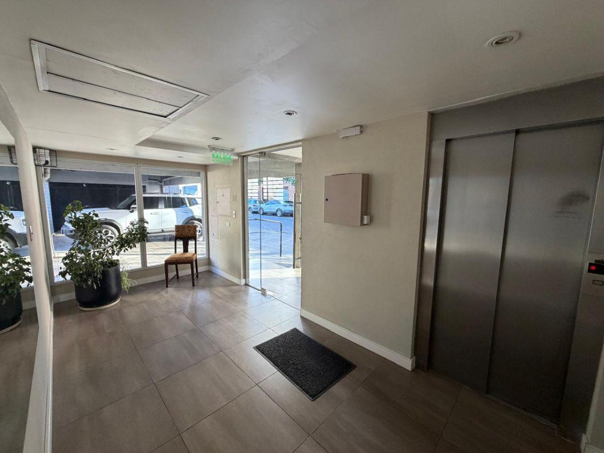 Foto de 3/4 AMBIENTES EN DUPLEX C/DOBLE ALTURA - IMPECABLE, imagen 4