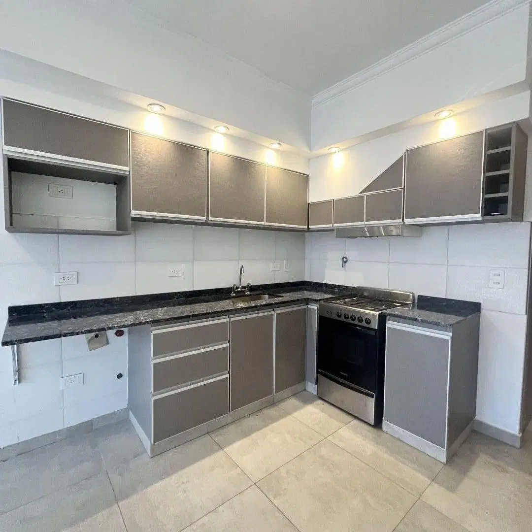 Departamento 2 ambientes. | Av. Varela al 700 3