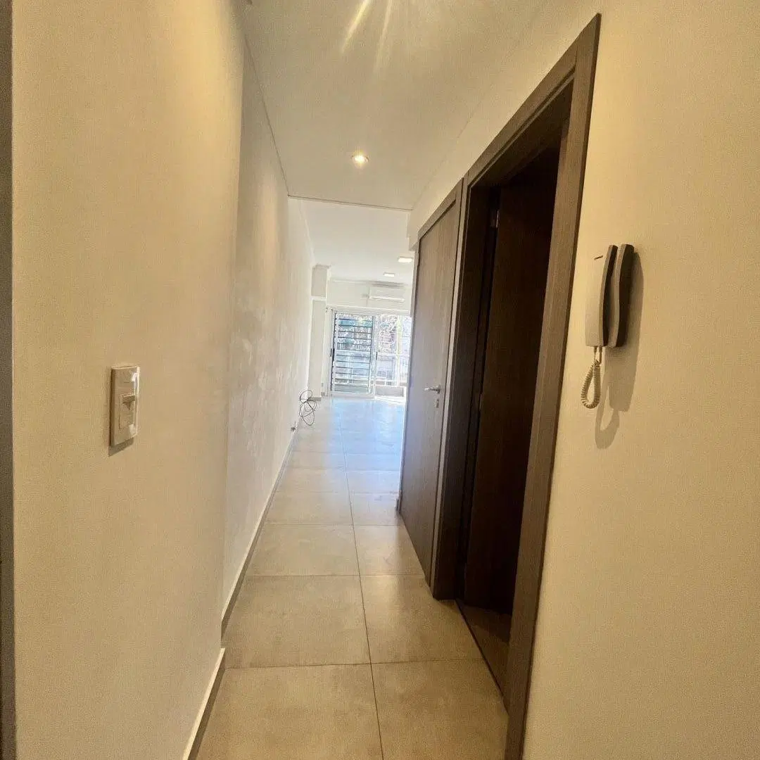 Departamento 2 ambientes. | Av. Varela al 700 2
