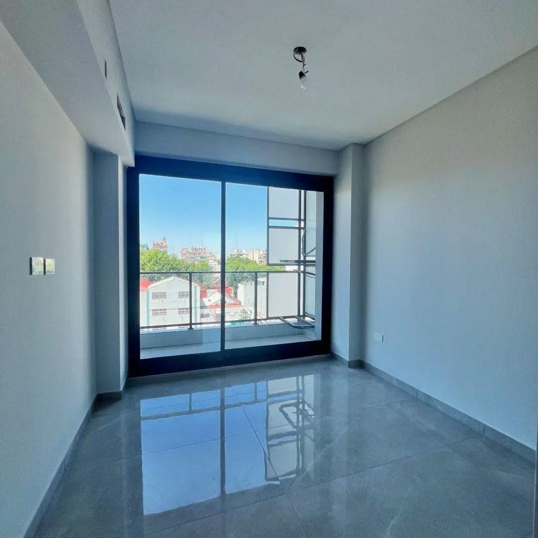 Departamento 2 ambientes. | Av. Juan Bautista Alberdi al 2400 4