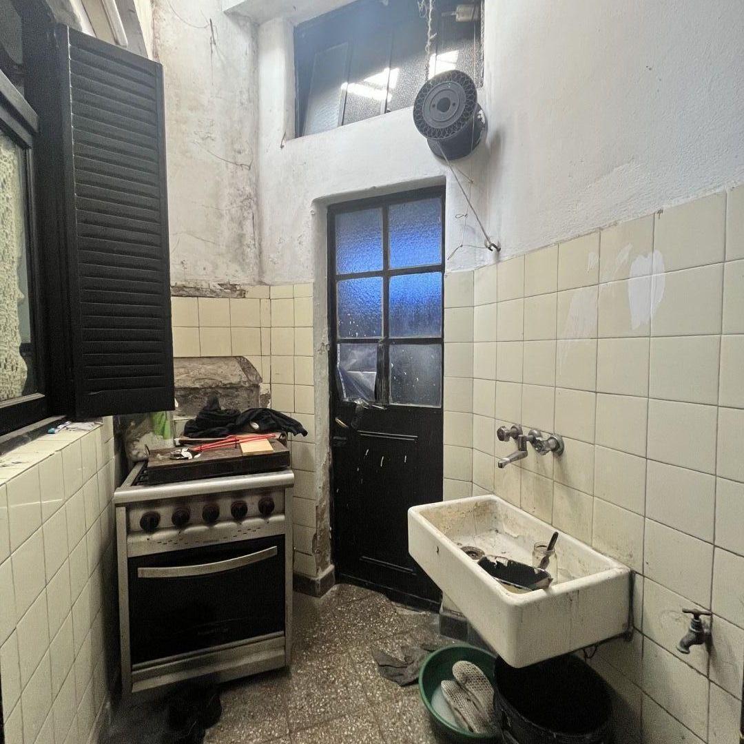Foto de Casa 6 ambientes 4 dormitorios. | Tte. Cnel. Casimiro Recuero al 2700, imagen 4