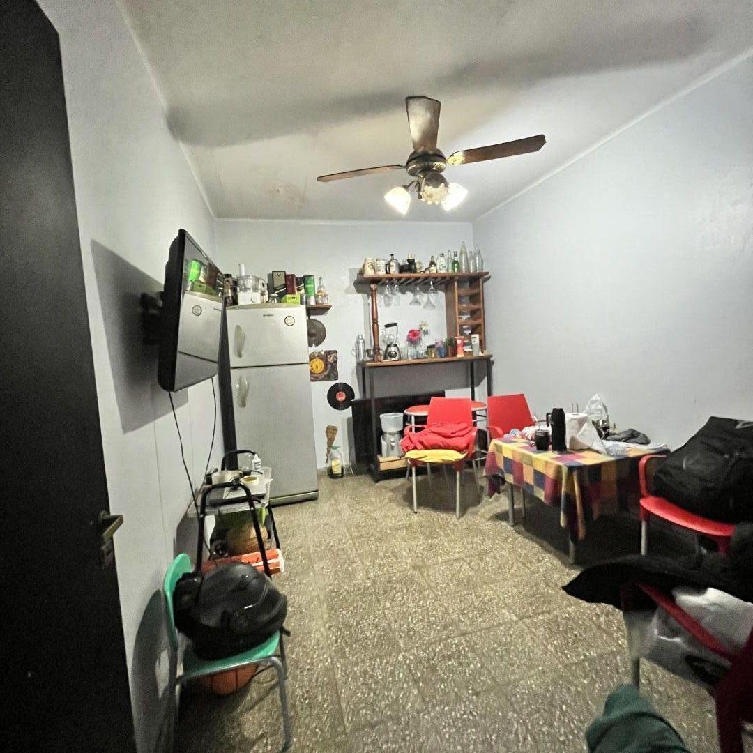 Foto de Casa 6 ambientes 4 dormitorios. | Tte. Cnel. Casimiro Recuero al 2700, imagen 1