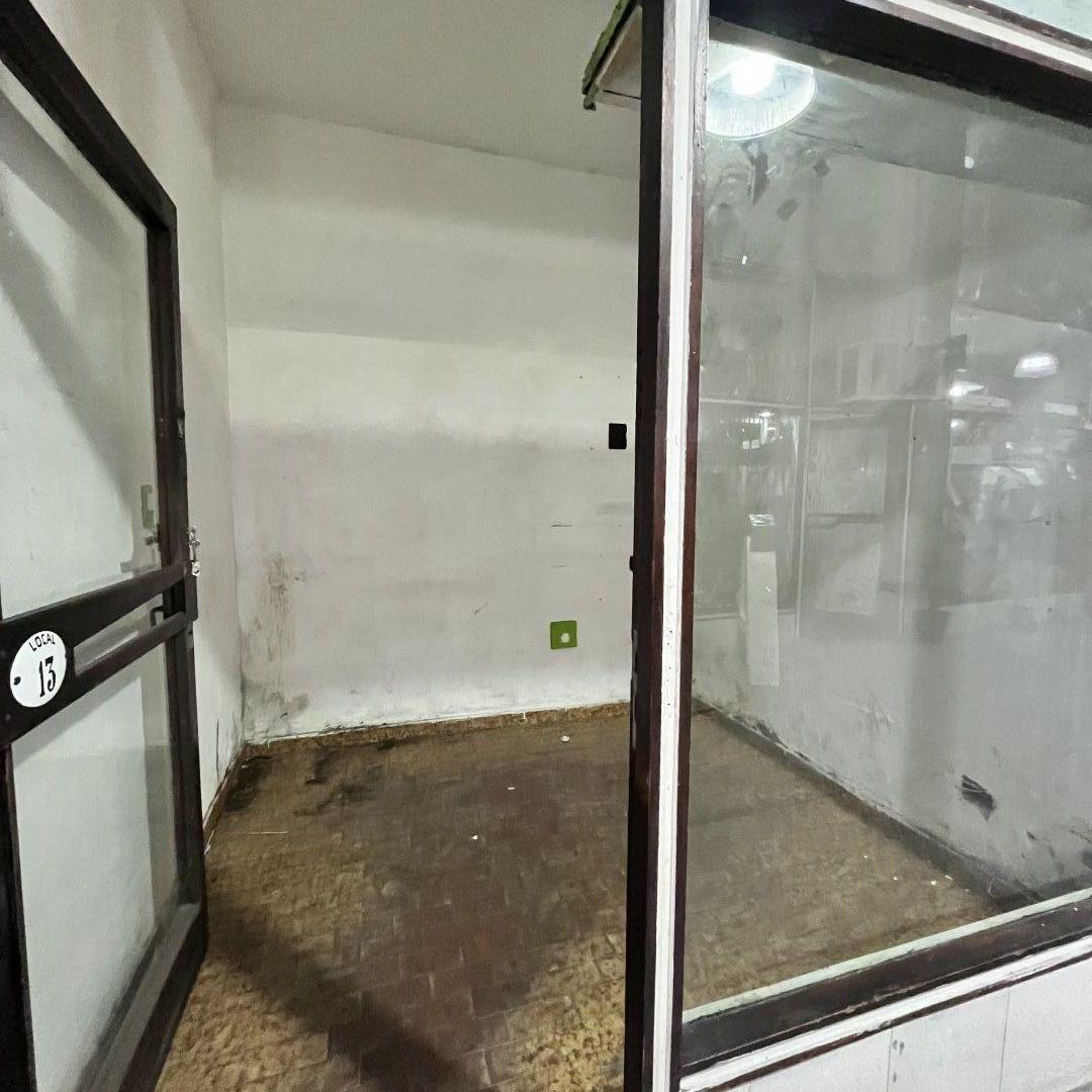Foto de Local . | AV. Varela al 1100, imagen 1