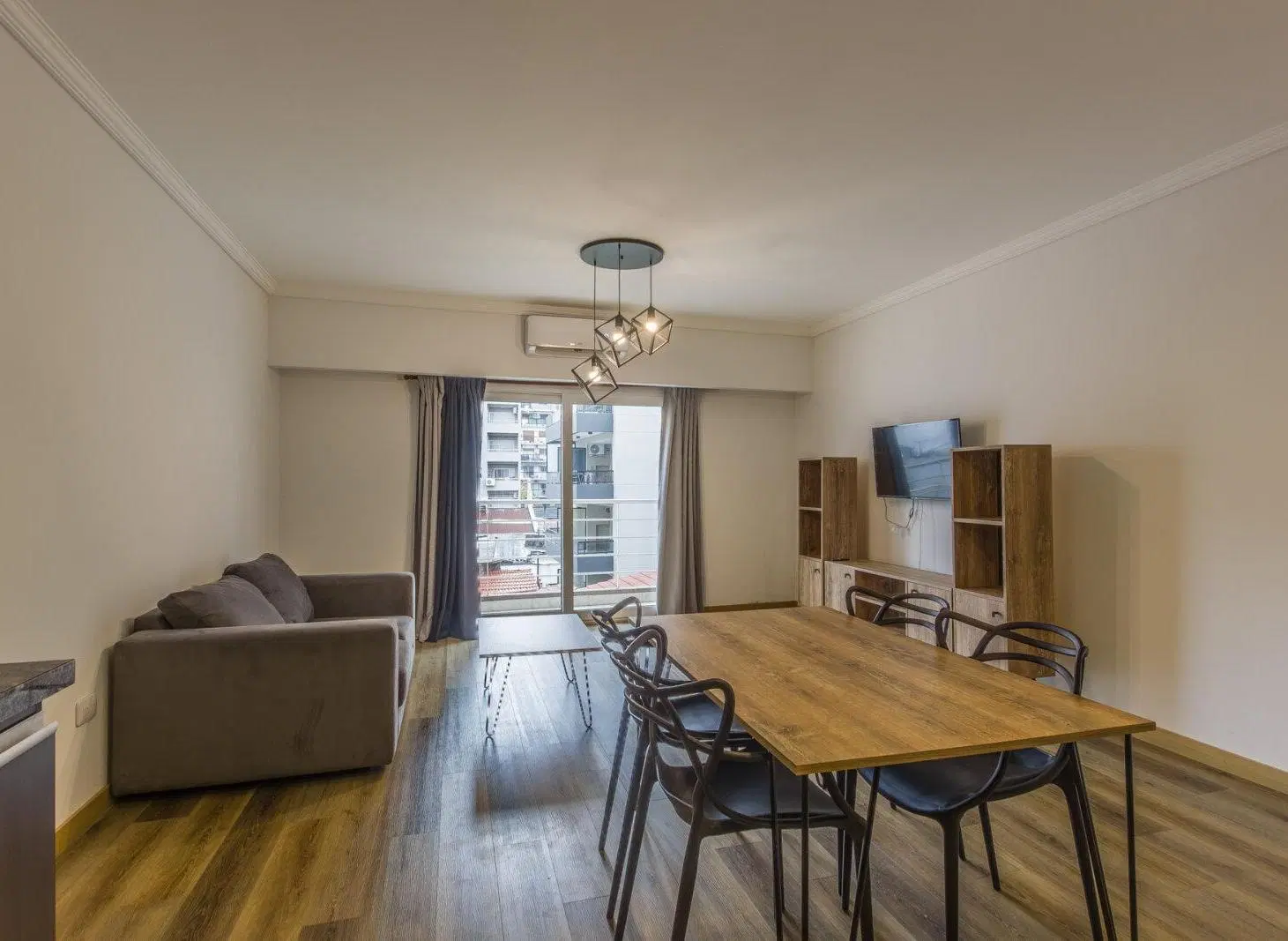 DEPARTAMENTO 2 AMBIENTES CON BALCÓN EN VENTA CABALLITO 2