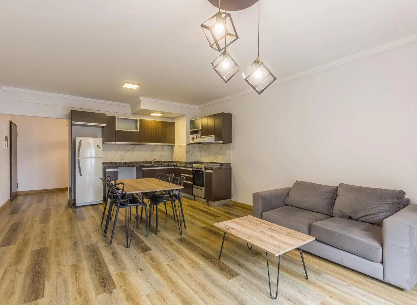 DEPARTAMENTO 2 AMBIENTES CON BALCÓN EN VENTA CABALLITO 4