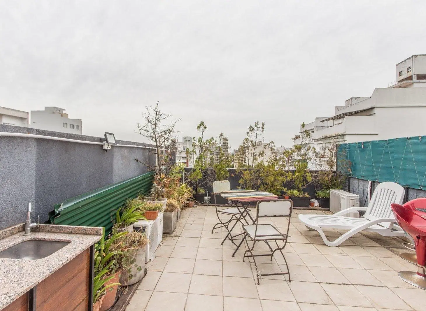 DEPARTAMENTO DOS AMBIENTES CON TERRAZA, COCHERA VILLA DEL PARQUE 5