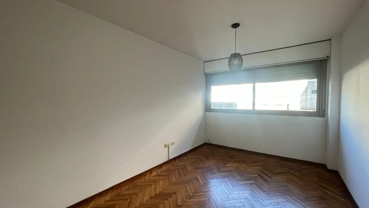 DEPARTAMENTO EN ALQUILER EN ZONA CENTRO DE 2 DORMITORIOS 4
