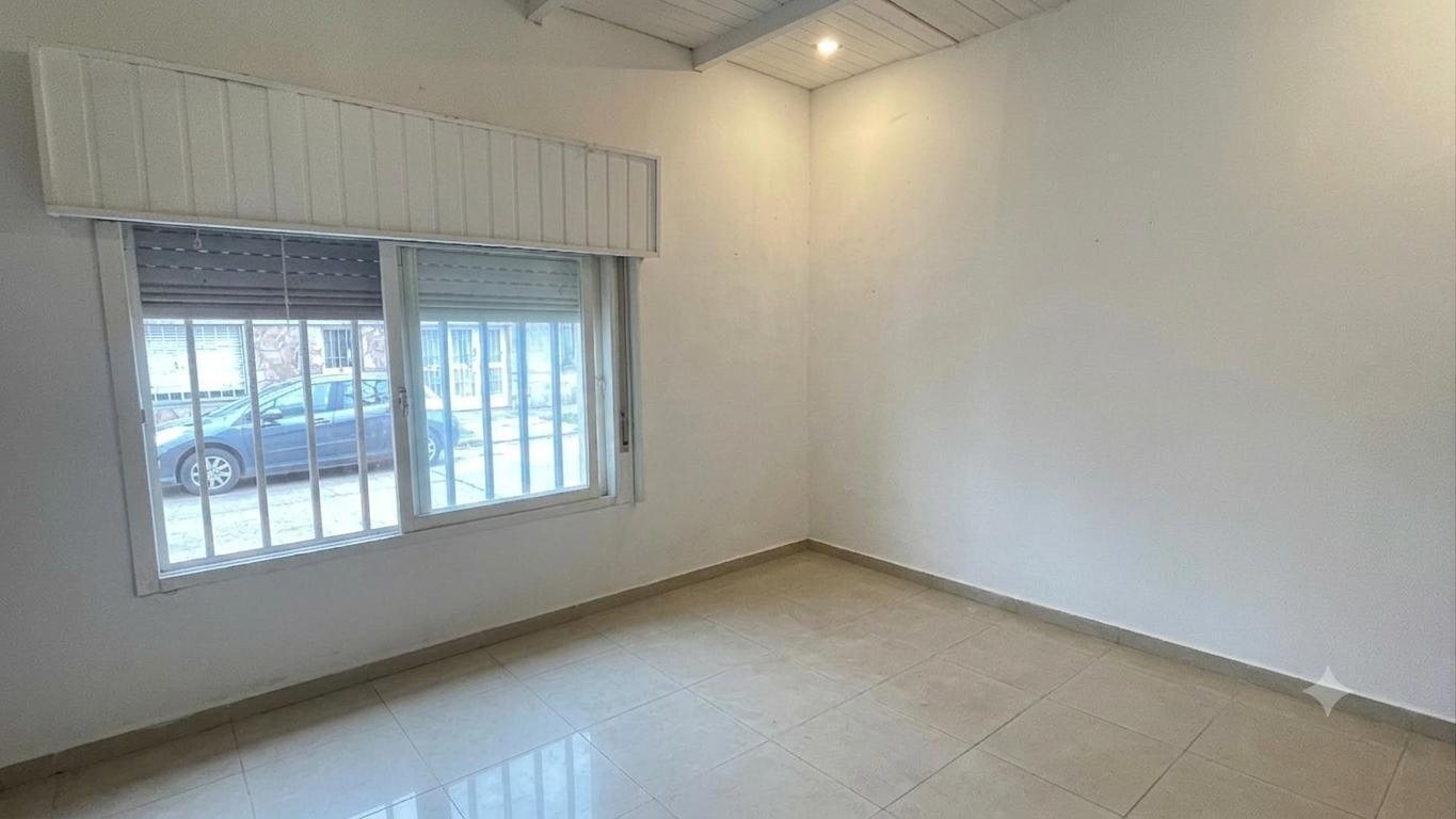 Foto de CASA EN VENTA BARRIO LA FLORIDA 4 DORMITORIOS, imagen 4