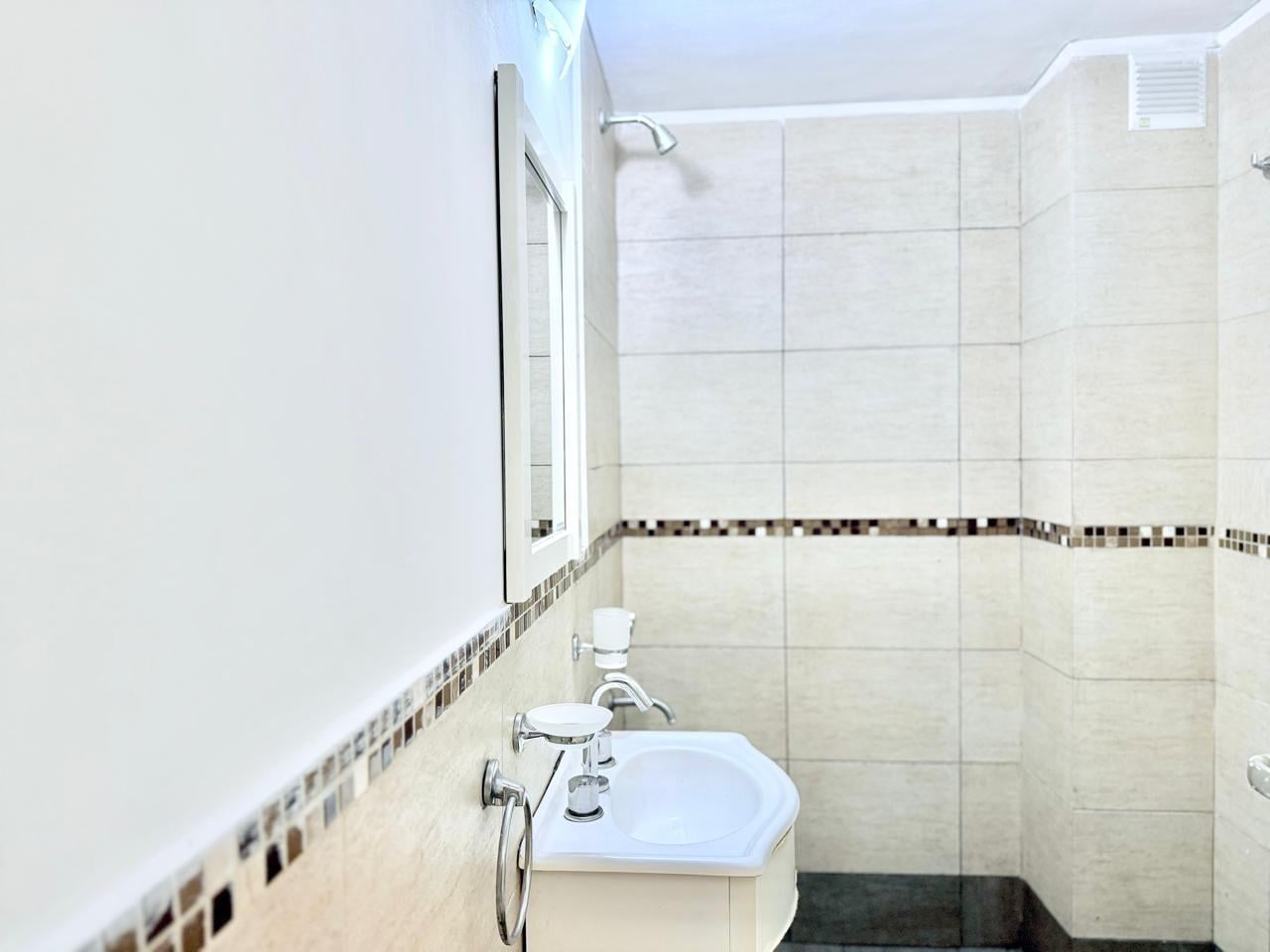 Foto de MONOAMBIENTE EN ALQUILER EN BARRIO BELLA VISTA, imagen 3