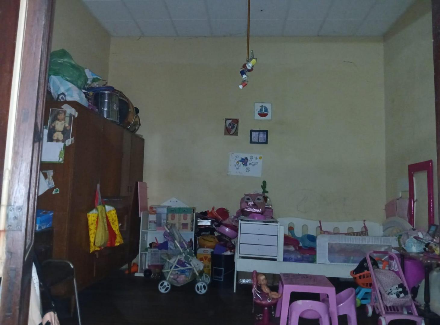 Casa Lote propio en Saavedra. Ideal Inversión