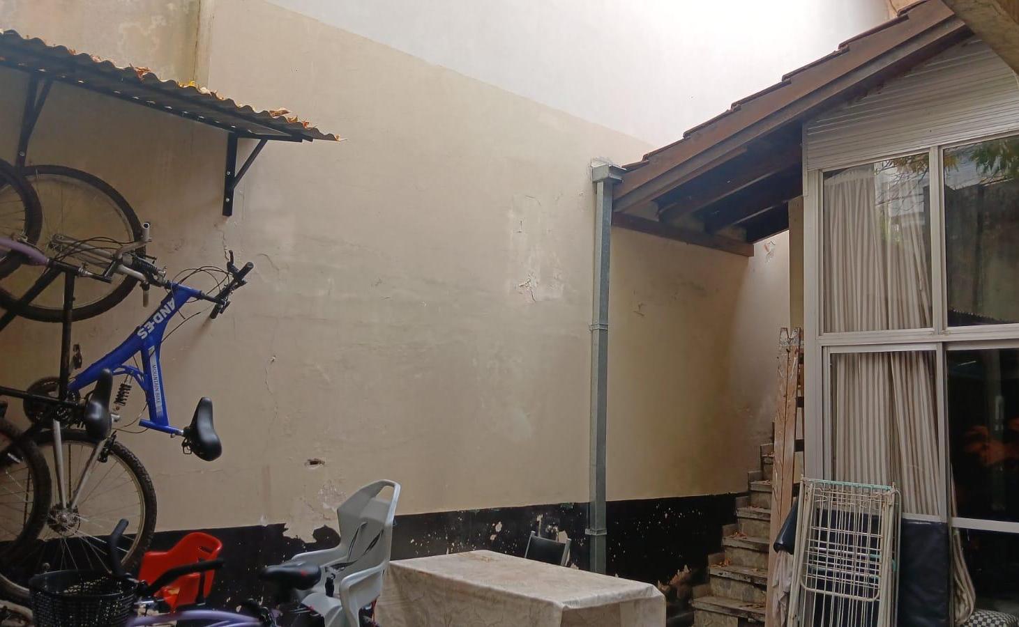 Casa Lote propio en Saavedra. Ideal Inversión