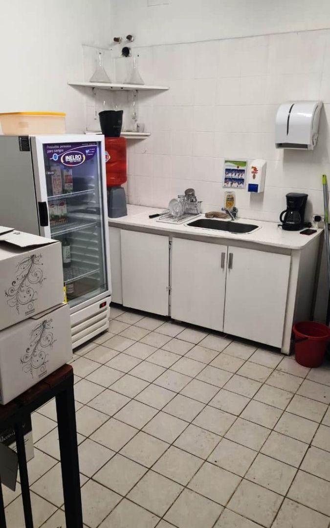 Foto de Local comercial sobre Onelli 75m2, imagen 2