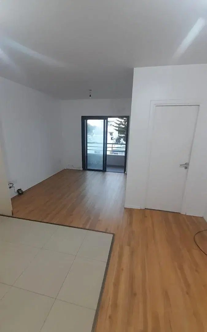 ️ Departamento en excelente ubicación sobre Av. Vicente López 1