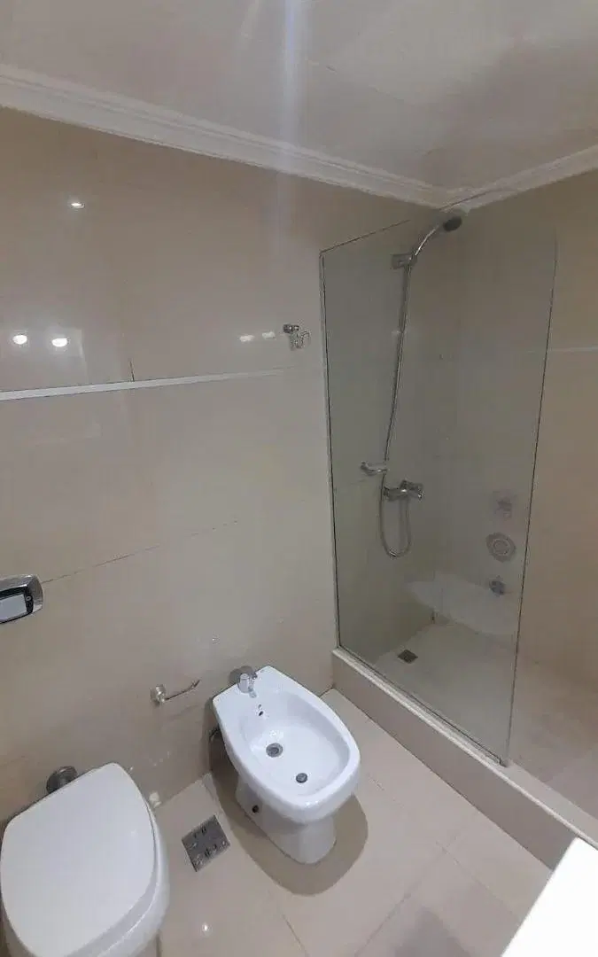 ️ Departamento en excelente ubicación sobre Av. Vicente López 5