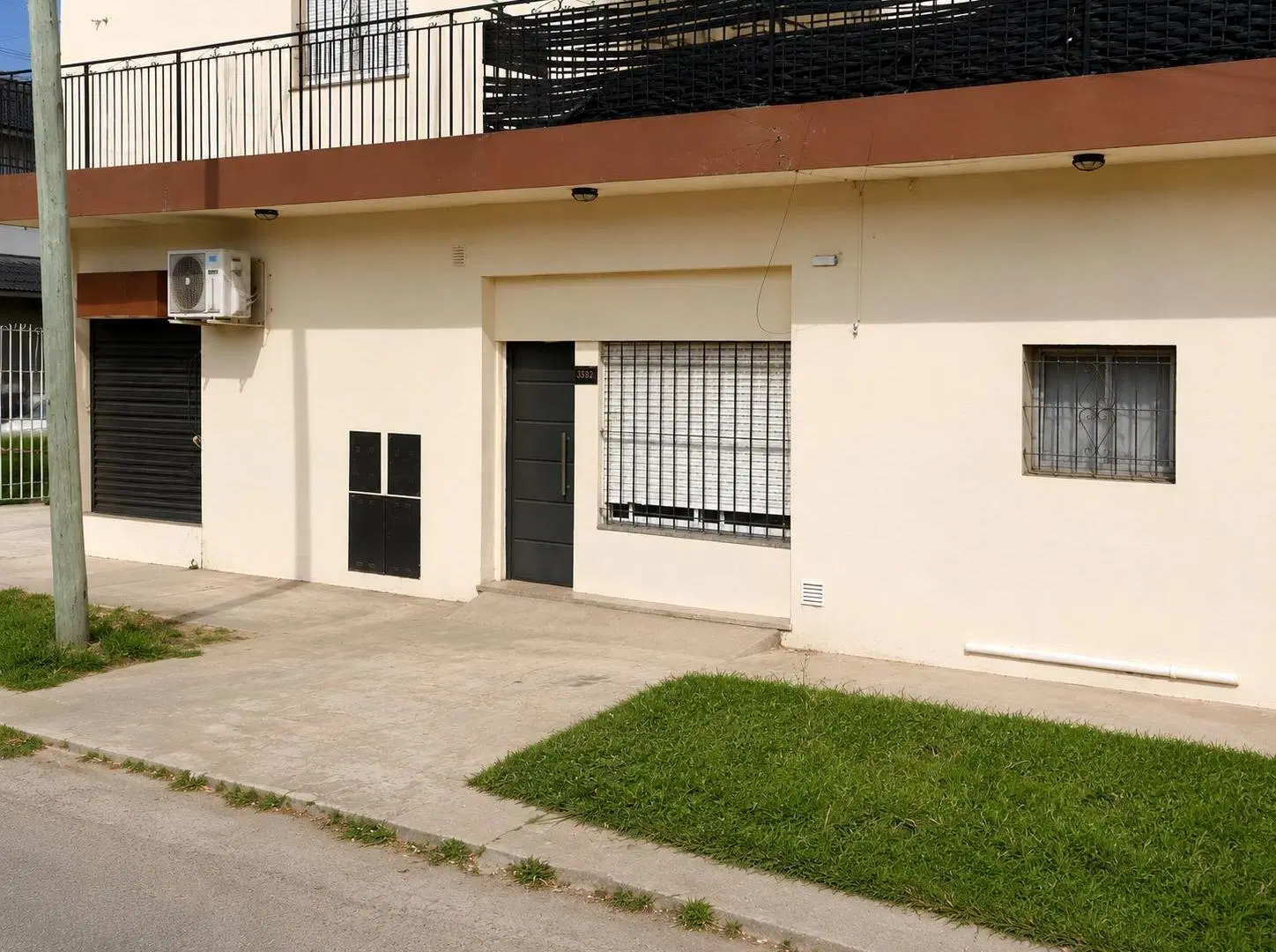 DEPARTAMENTO EN PLANTA BAJA AL FRENTE – BERAZATEGUI 4