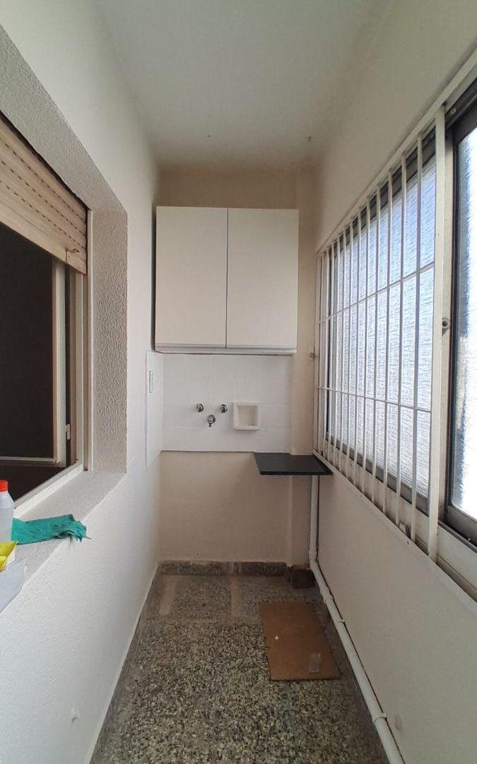 Foto de AMPLIO DEPARTAMENTO AL FRENTE – MUY LUMINOSO, imagen 2