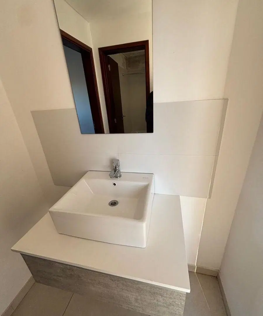 HERMOSO DEPARTAMENTO EN ALQUILER – BERNAL 1