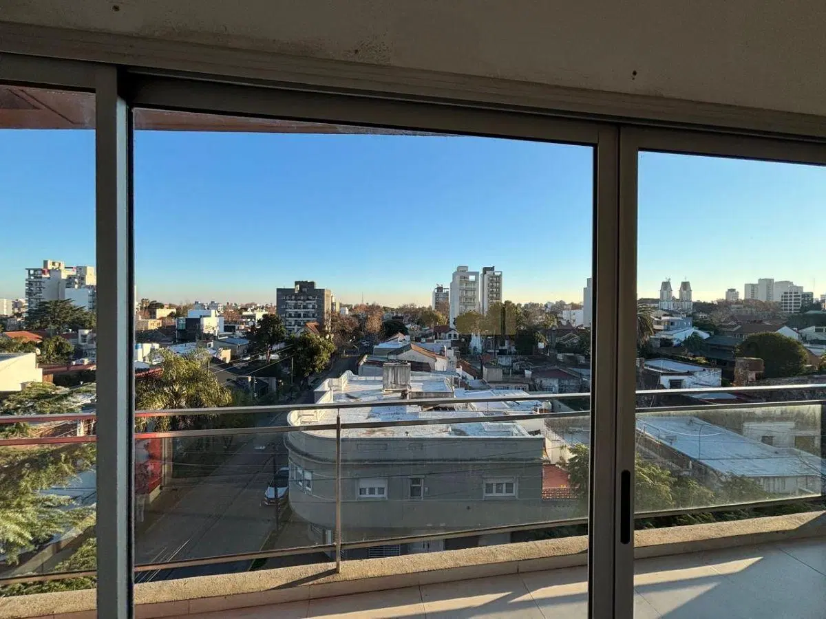 HERMOSO DEPARTAMENTO EN ALQUILER – BERNAL 5