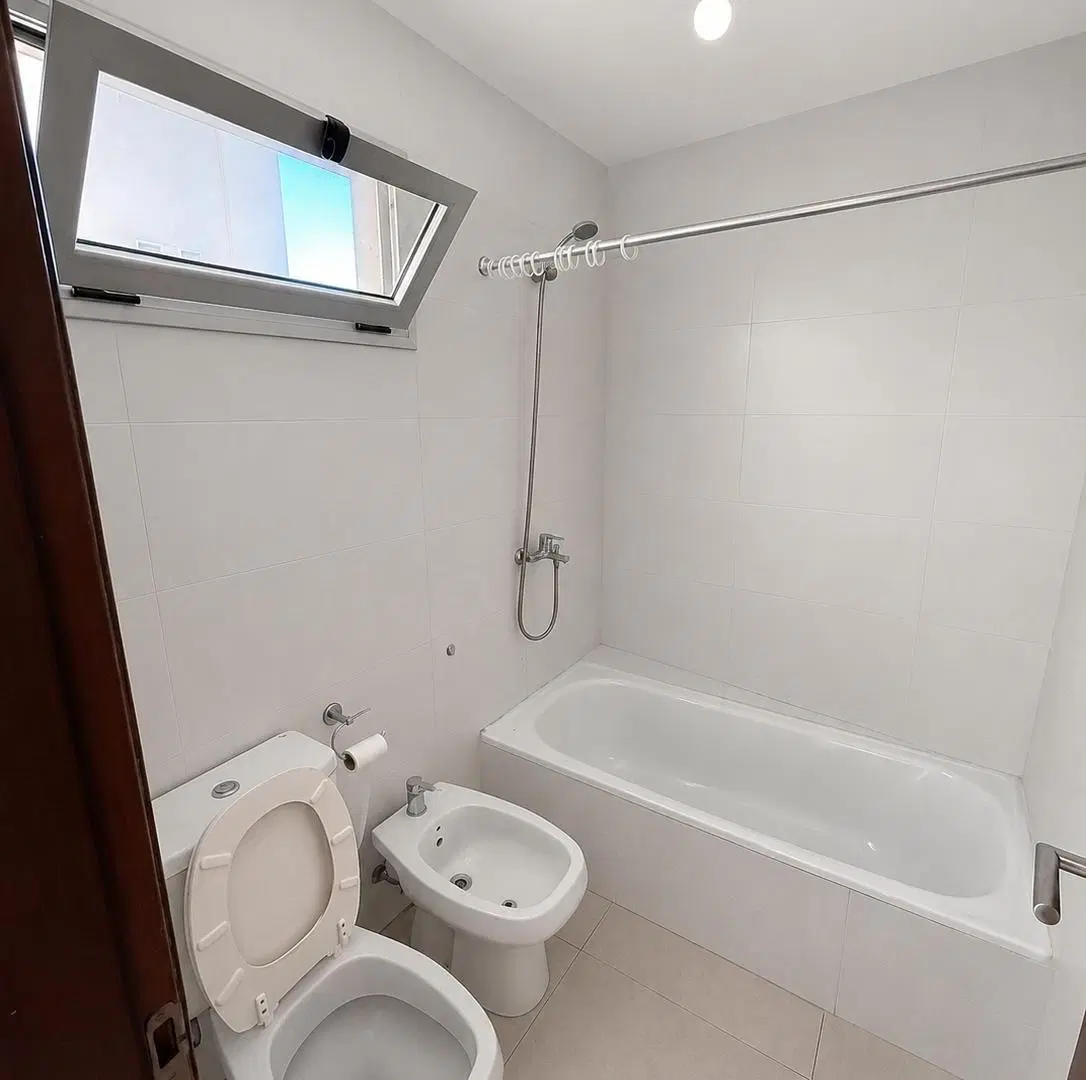 HERMOSO DEPARTAMENTO EN ALQUILER – BERNAL 4