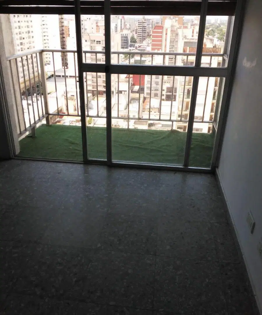 DEPARTAMENTO EN TORRE FRENTE A LA ESTACIÓN DE QUILMES 4