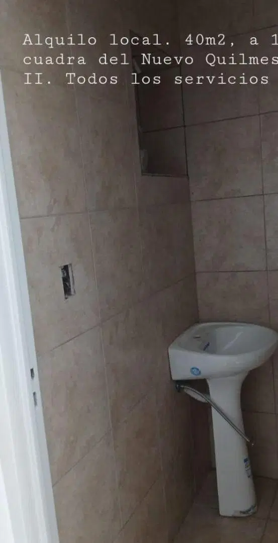 EXCELENTES LOCALES A ESTRENAR – AV. ESQUEL 5