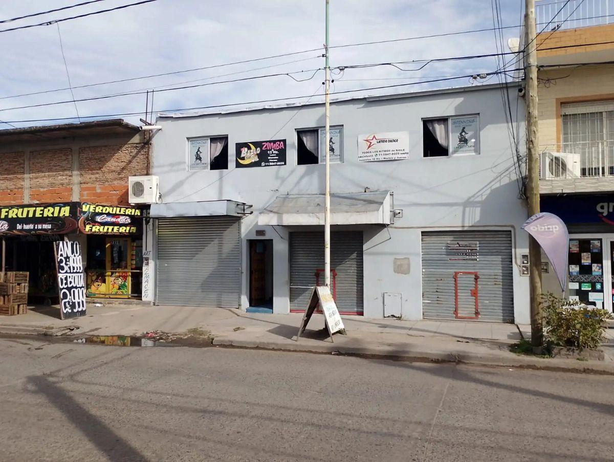 Venta En Block 2 Locales Comerciales + Deposito + Oficina So