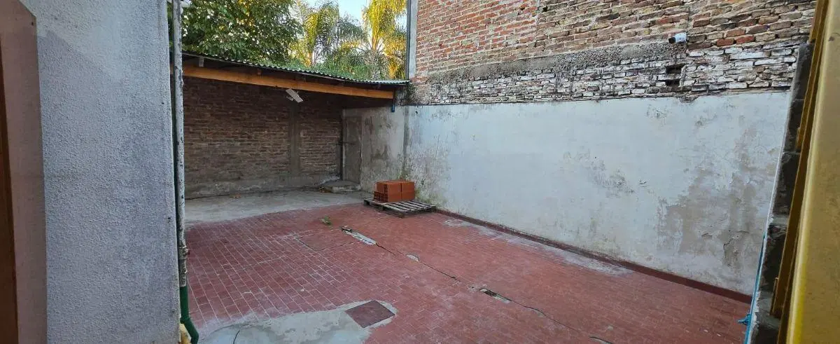 Casa en alquiler c/ cochera en Los Polvorines 3