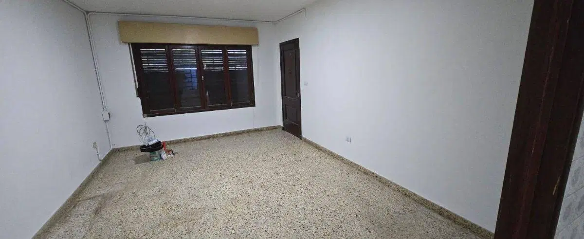 Casa en alquiler c/ cochera en Los Polvorines 2