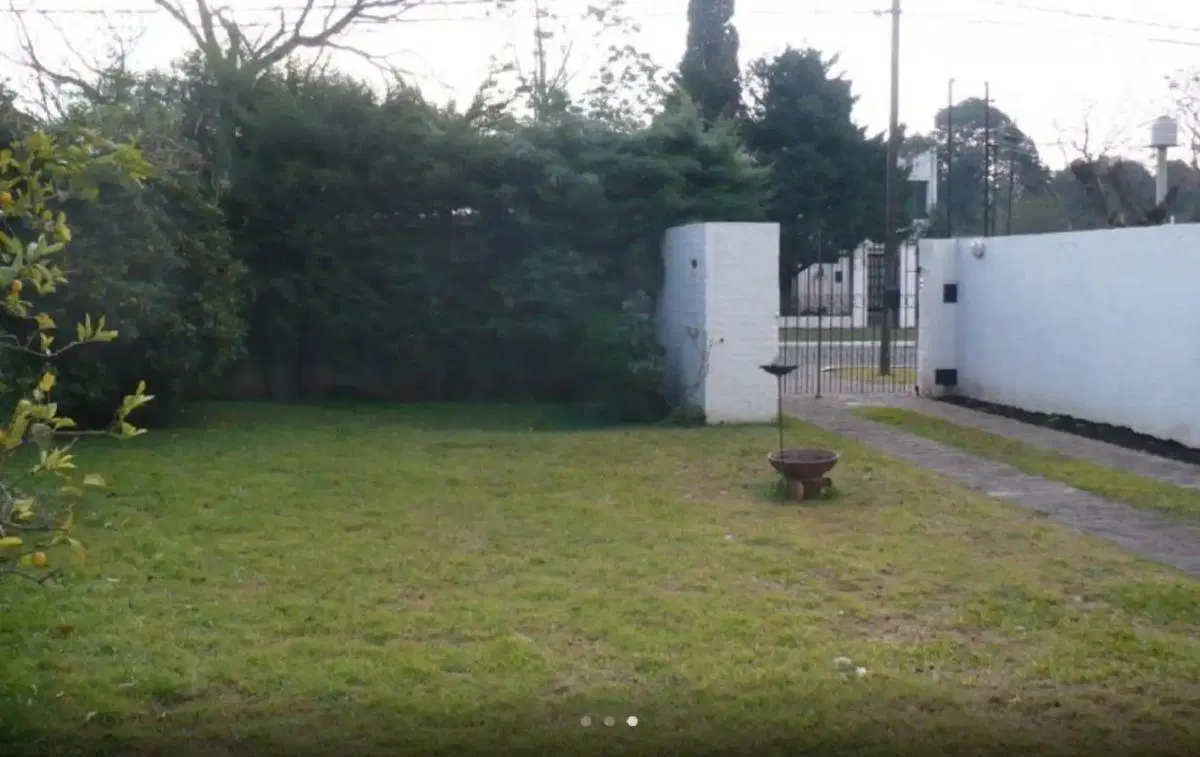 Venta De Casa De 4 Ambientes En San Miguel Amplio Terreno Ap 1