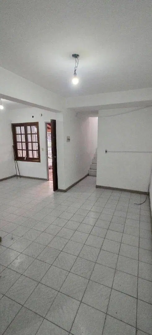 Dúplex en alquiler c/ cochera en San Miguel 5