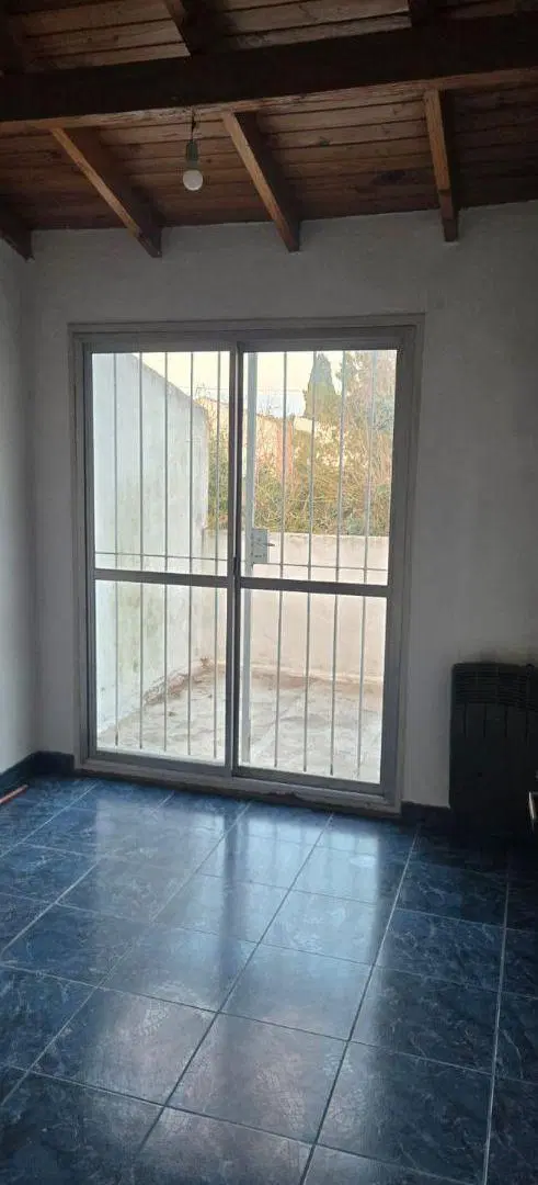 Dúplex en alquiler c/ cochera en San Miguel 8