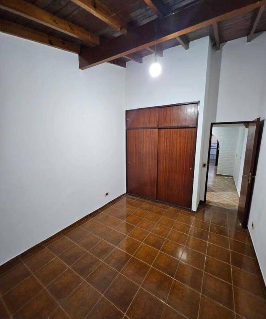 Foto de Departamento en alquiler c/ cochera en San Miguel, imagen 2