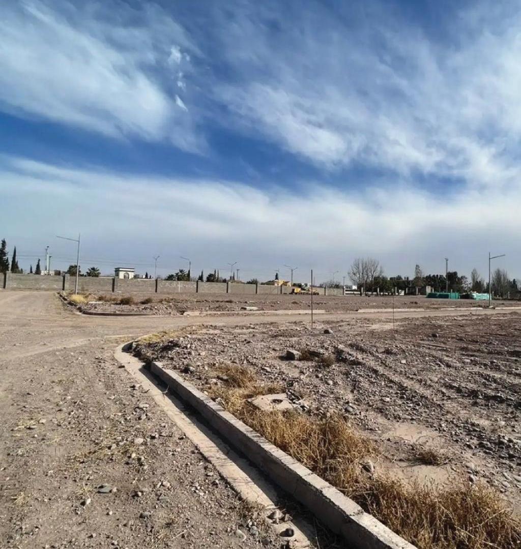 Terreno Barrio Pinar del Sol IX