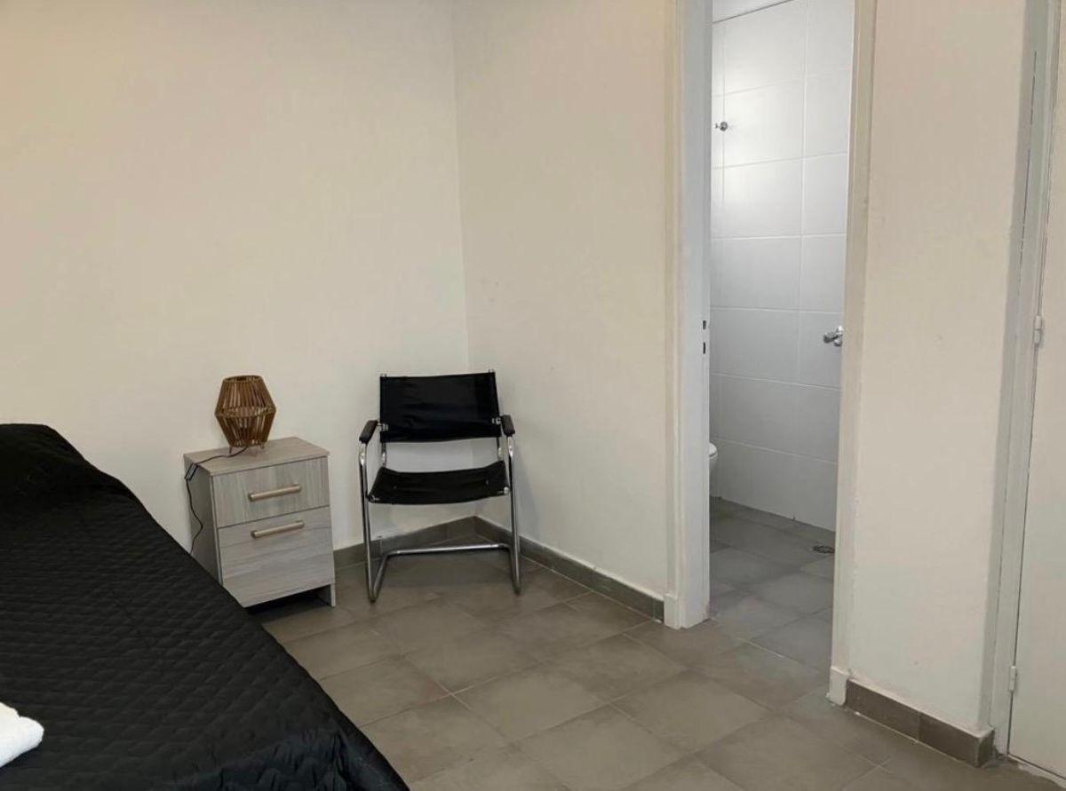 Foto de VENDO ESPECTACULAR DEPARTAMENTO RECICLADO EN PLENO CENTRO DE MENDOZA, imagen 3
