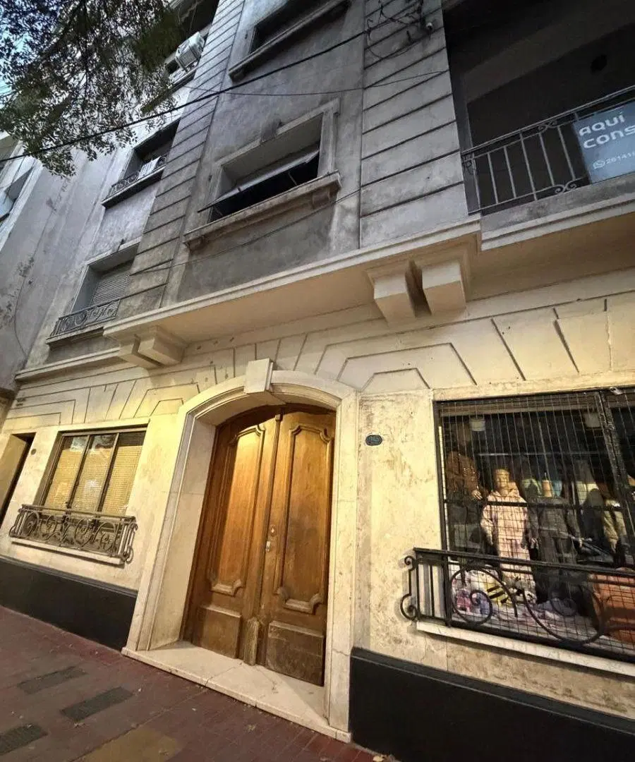 VENDO ESPECTACULAR DEPARTAMENTO RECICLADO EN PLENO CENTRO DE MENDOZA 1