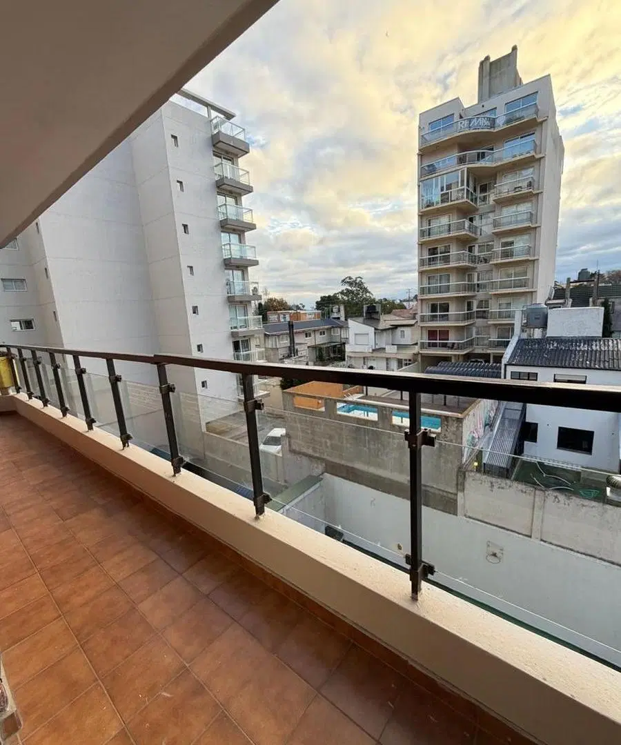 Departamento en Playa Grande 5