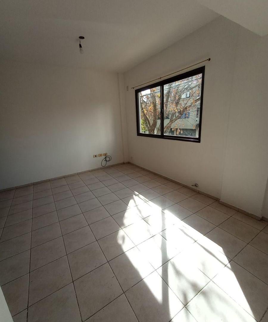 Foto de DEPARTAMENTO 1 DORMITORIO CON COCHERA, imagen 3
