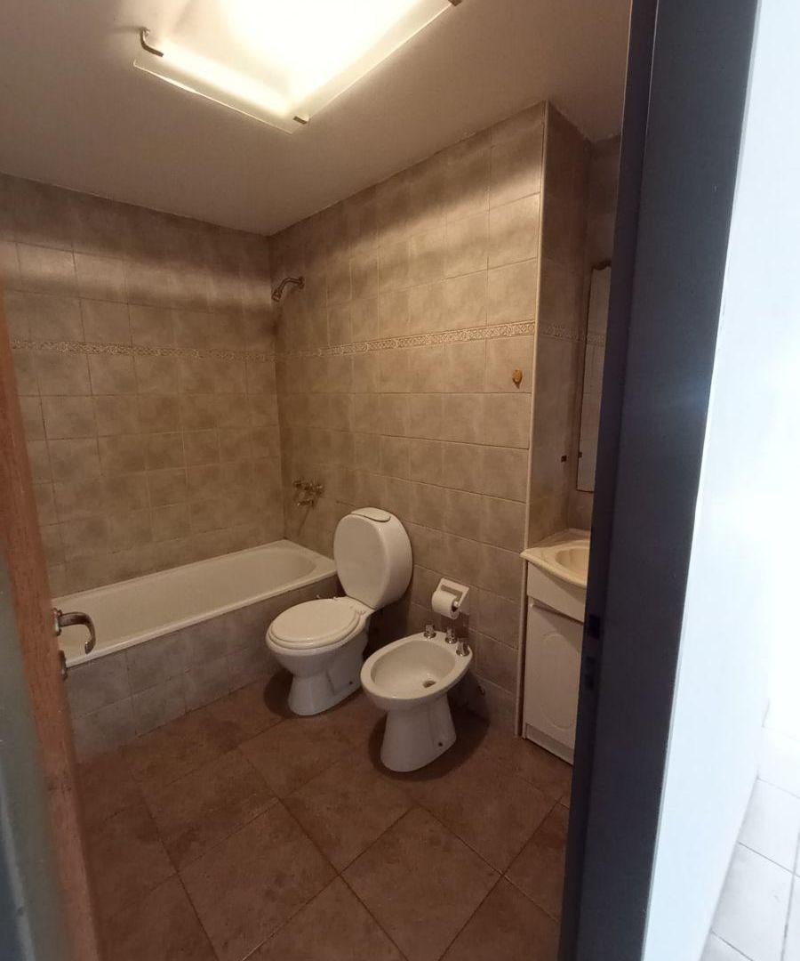 Foto de la propiedad en Calle 4 1615, La Plata