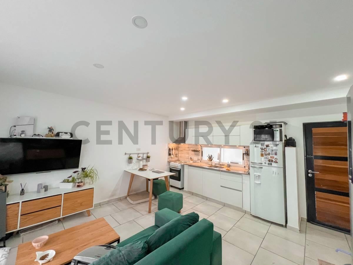 Foto de DEPARTAMENTO VENTA LA PLATA 1 DORMITORIO BALCÓN, imagen 2