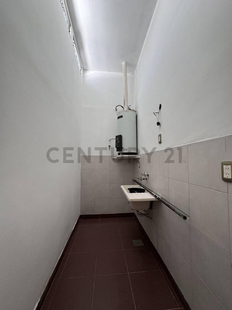 Foto de PH EN VENTA WILDE 2 DORMITORIOS PATIO PARRILLA, imagen 5