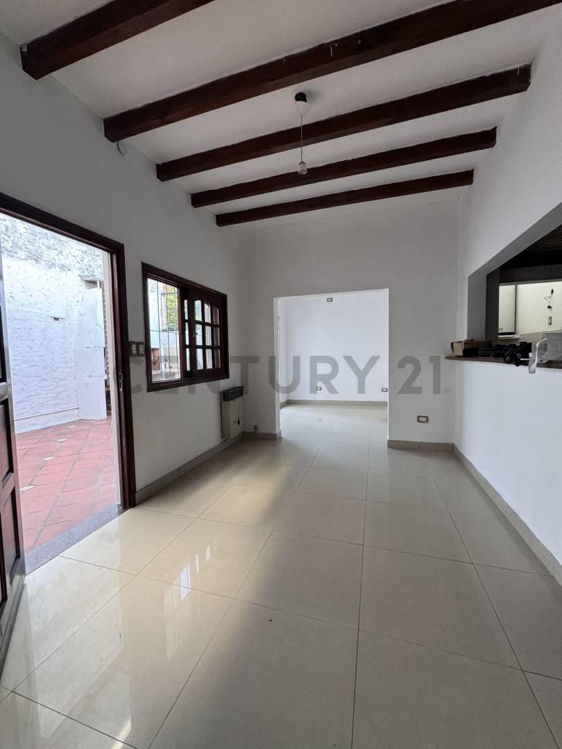 Foto de PH EN VENTA WILDE 2 DORMITORIOS PATIO PARRILLA, imagen 1