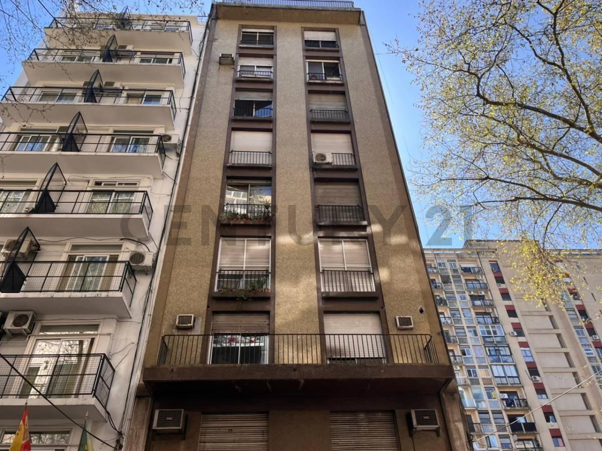 Foto de DEPARTAMENTO VENTA BALVANERA 1 DORMITORIO, imagen 1